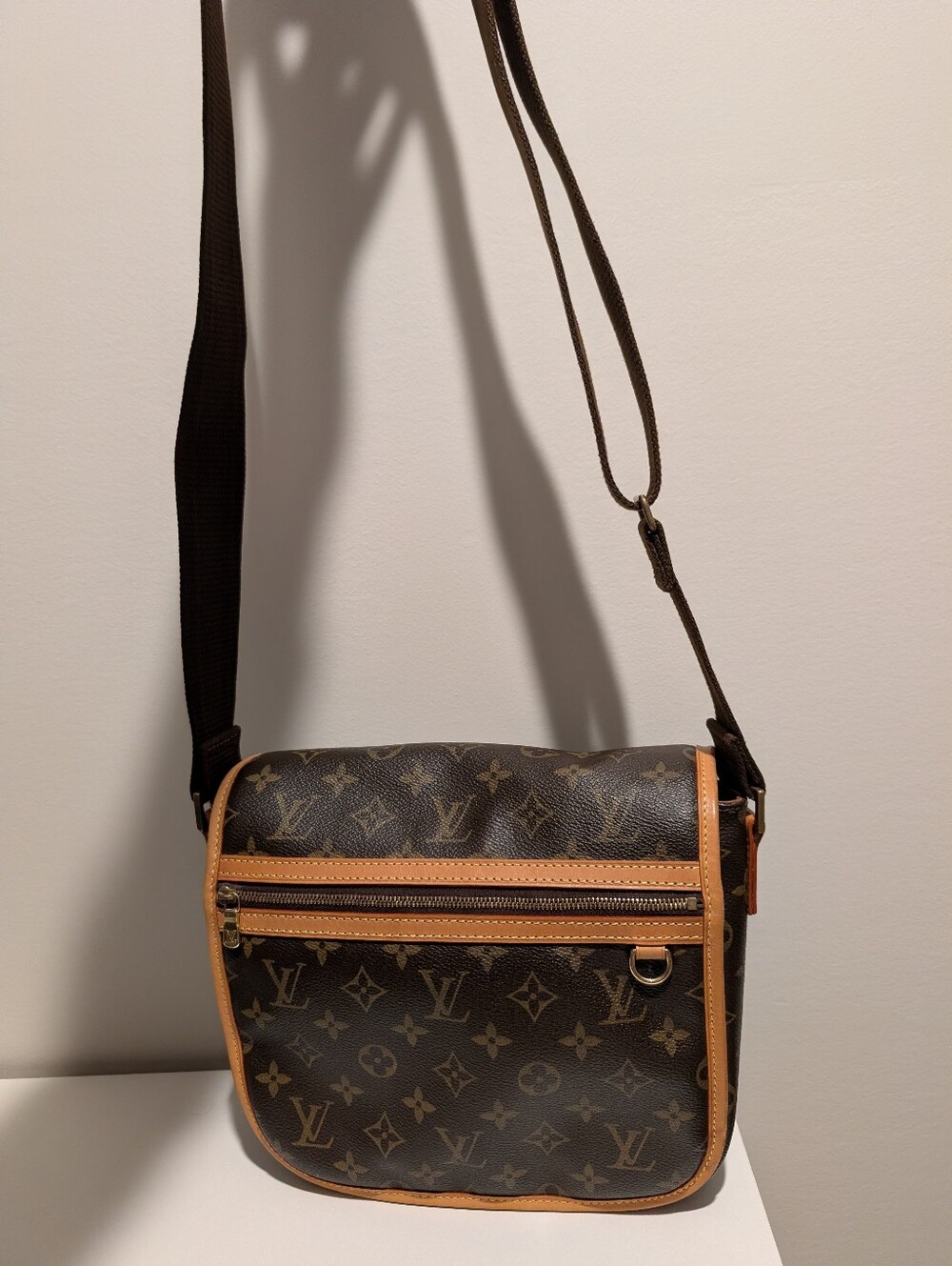 Louis Vuitton Monogram Bosphore Messenger PM – Excellent Condition COA Included - Picture 13 of 16